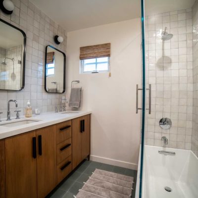 Bathrooms Remodeling