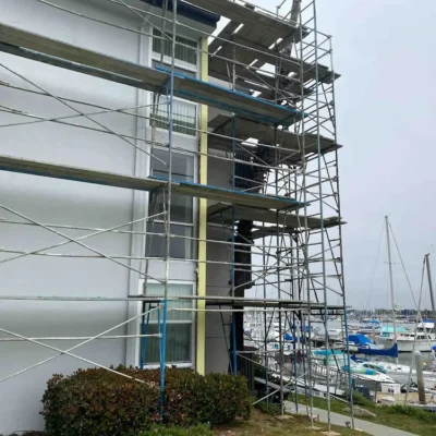 Scaffolding on Multifamily Building- Ground Up Builders