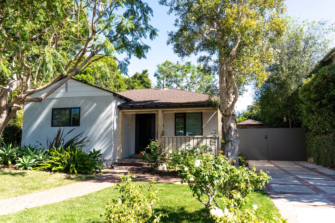 Front of home after in a full home remodel project in Mar Vista, Los Angeles